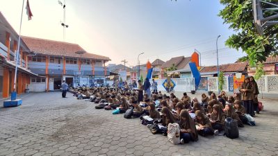 Briefing Pagi di SMP Muhammadiyah Adiwerna: Semangat Kebersamaan dan Dedikasi Tinggi