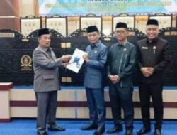 Wakil Bupati Pesisir Barat Hadiri Rapat Paripurna Penyampaian Nota Pengantar KUA-PPAS APBD Tahun 2025