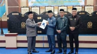 Wakil Bupati Pesisir Barat Hadiri Rapat Paripurna Penyampaian Nota Pengantar KUA-PPAS APBD Tahun 2025