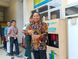 Water Station, Innovation at Muhammadiyah 8 Siliragung Banyuwangi Vocational High School to Control Plastic Waste in Schools