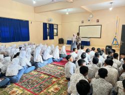 Satlantas Polres Way Kanan Gelar Police Goes To School di SMK YP 17 Baradatu, Tekankan Pentingnya Keselamatan Berlalu Lintas