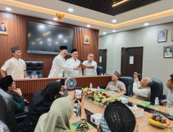 Dr. H. Desri Arwen Dilantik sebagai Rektor Universitas Muhammadiyah Tangerang Periode 2021-2025 Pengganti Antar Waktu