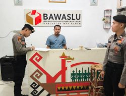 Jelang Pilkada 2024, Polres Way Kanan Perketat Pengamanan di Kantor Bawaslu