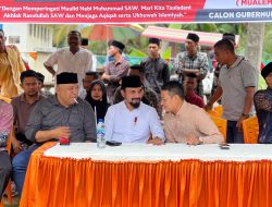 Paslon AZAN Santuni Yatim Piatu pada acara Maulid Nabi Muhammad SAW di Gampong Baro Julok