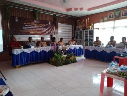 Sinergitas TNI-Polri di Rapat Pleno DPSHP Kampung Bali Sadhar Utara untuk Sukseskan Pilkada 2024