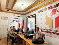 Polres Pesisir Barat Perketat Pengamanan di Kantor Bawaslu Demi Kelancaran Pilkada 2024