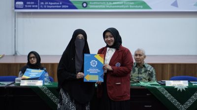 Rekor Yudisium Terbanyak, Sebanyak 308 Mahasiswa Fakultas Sains dan Teknologi UM Bandung Raih Gelar Sarjana