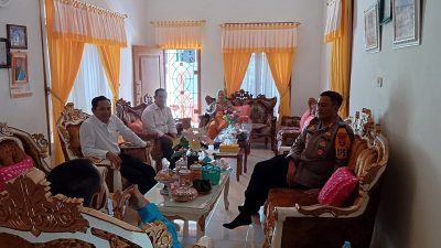 Silaturahmi Kapolres Way Kanan dengan Tokoh Adat Demi Pemilu Damai