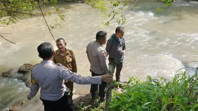 Hari Kedua Pencarian Lansia Hanyut di Sungai Tangkas, Tim Gabungan Terus Berupaya
