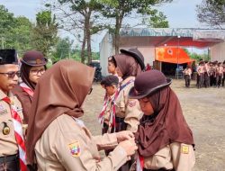 Perkemahan Akhir Tahun di Gelumbang Resmi Ditutup dengan Apresiasi dan Penghargaan