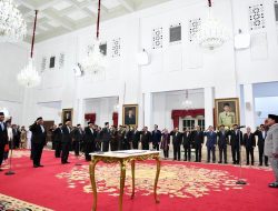 Lima Pimpinan dan Dewas KPK 2024-2029 Ucapkan Sumpah di Hadapan Presiden