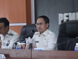 Sekda Saipul Sambut Tim Visitasi Emonev KI Provinsi Lampung