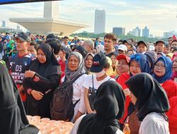Muhammadiyah Gelar Jalan Sehat dan Donor Darah Milad ke-112 di Monas, Dihadiri Puluhan Ribu Peserta