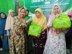 PWA DKI Jakarta Gelar Santunan untuk Lansia dan Dhuafa di Kampung Sawah