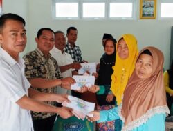 Menjelang Lebaran, 10 KPM di Kampung Kasui Lama Terima BLT-DD