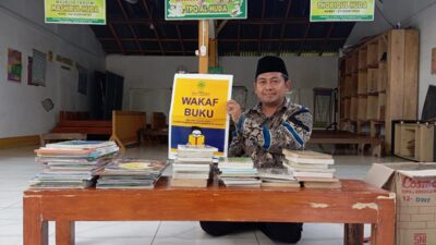 Majelis Pustaka dan Informasi PP Muhammadiyah Salurkan Hibah Buku ke TPA Al Huda Cilacap