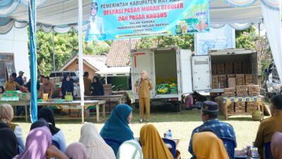 Bupati Way Kanan Ayu Asalasiyah Buka Operasi Pasar Murah 2025 di Kecamatan Banjit: Komitmen Pemerintah Tekan Inflasi dan Ringankan Beban Warga