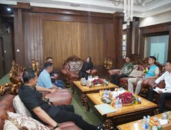 KONI Way Kanan Audiensi dengan Bupati Ayu Asalasiyah, Bahas Pengukuhan Pengurus dan Persiapan Porkab–Porprov