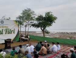 Unik PCM Talango Gelar Sholat Id Di Pinggir Pantai