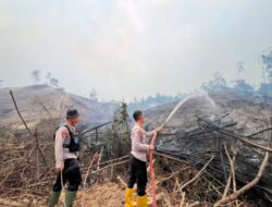 Empat Titik Api Dipadamkan, Kapolres OKU Selatan Turun Langsung